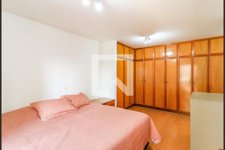 Apartamento para alugar com 226m², 4 quartos e 2 vagasSuíte 1
