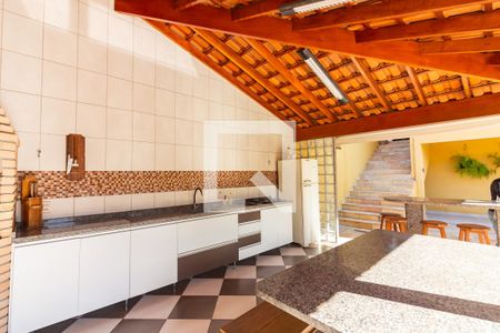Casa de condomínio à venda com 445m², 4 quartos e 4 vagas Casa de condomínio à venda com 445m², 4 quartos e 4 vagasÁrea Gourmet