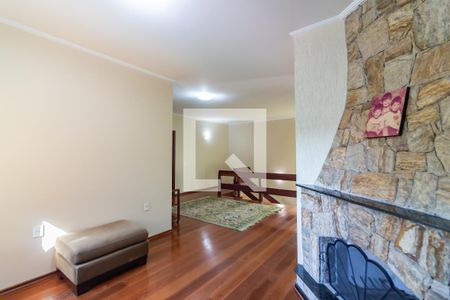Casa de condomínio à venda com 445m², 4 quartos e 4 vagas Casa de condomínio à venda com 445m², 4 quartos e 4 vagasSala de Estar