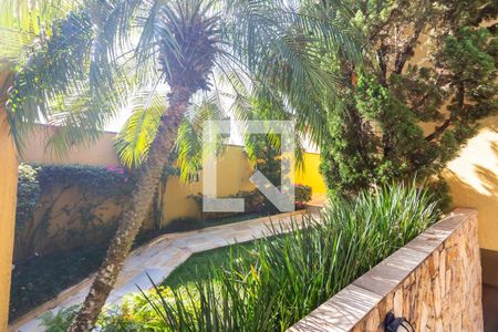 Casa de condomínio à venda com 445m², 4 quartos e 4 vagas Casa de condomínio à venda com 445m², 4 quartos e 4 vagasJardim