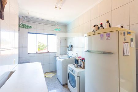 Casa de condomínio à venda com 445m², 4 quartos e 4 vagas Casa de condomínio à venda com 445m², 4 quartos e 4 vagasÁrea de Serviço