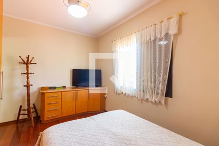 Casa de condomínio à venda com 445m², 4 quartos e 4 vagas Casa de condomínio à venda com 445m², 4 quartos e 4 vagasSuíte 2