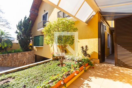 Casa de condomínio à venda com 445m², 4 quartos e 4 vagas Casa de condomínio à venda com 445m², 4 quartos e 4 vagasJardim