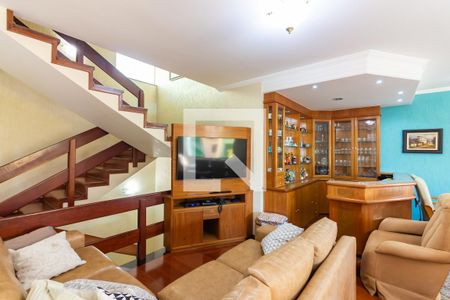 Casa de condomínio à venda com 445m², 4 quartos e 4 vagas Casa de condomínio à venda com 445m², 4 quartos e 4 vagasSala