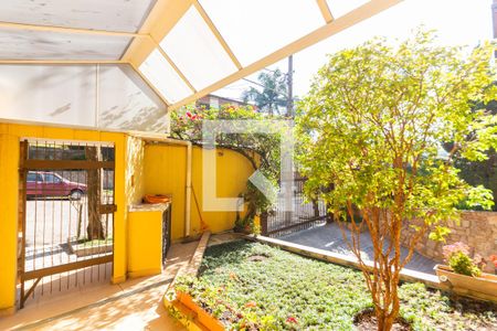 Casa de condomínio à venda com 445m², 4 quartos e 4 vagas Casa de condomínio à venda com 445m², 4 quartos e 4 vagasJardim
