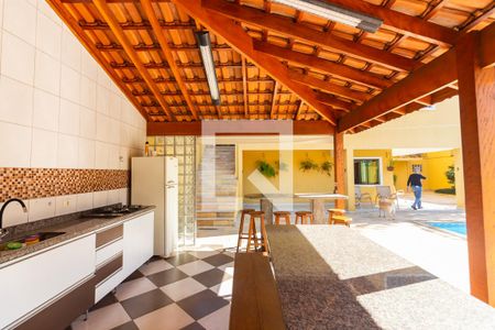 Casa de condomínio à venda com 445m², 4 quartos e 4 vagas Casa de condomínio à venda com 445m², 4 quartos e 4 vagasÁrea Gourmet
