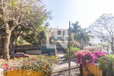 Casa de condomínio à venda com 445m², 4 quartos e 4 vagas Casa de condomínio à venda com 445m², 4 quartos e 4 vagasVista