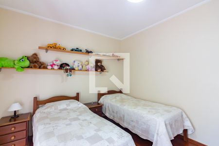 Casa de condomínio à venda com 445m², 4 quartos e 4 vagas Casa de condomínio à venda com 445m², 4 quartos e 4 vagasQuarto 1