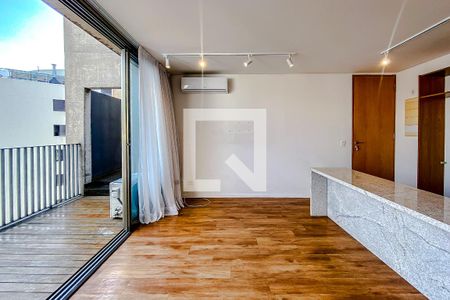 Sala/Quarto de apartamento para alugar com 1 quarto, 83m² em Vila Mariana, São Paulo