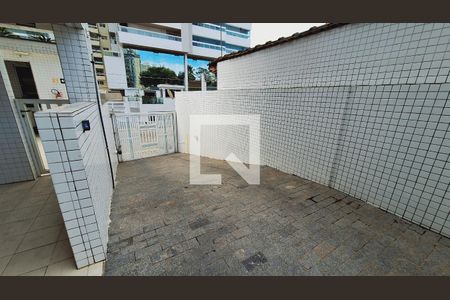 Apartamento para alugar com 94m², 2 quartos e 1 vaga Apartamento para alugar com 94m², 2 quartos e 1 vagaRampa da garagem