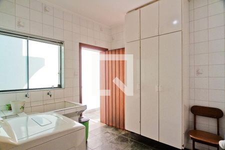 Casa à venda com 777m², 5 quartos e 6 vagasÁrea de Serviço