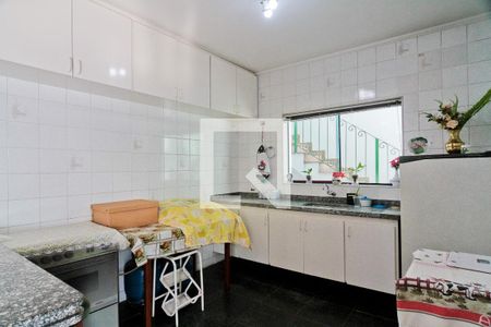 Casa à venda com 777m², 5 quartos e 6 vagasEdícula - cozinha