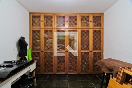 Casa à venda com 777m², 5 quartos e 6 vagasEdícula
