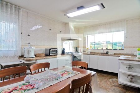 Casa à venda com 777m², 5 quartos e 6 vagasCozinha
