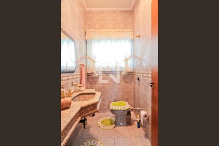 Casa à venda com 777m², 5 quartos e 6 vagasLavabo