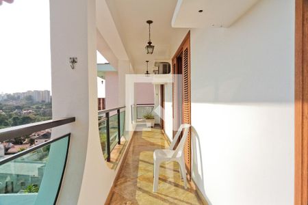 Casa à venda com 777m², 5 quartos e 6 vagasVaranda