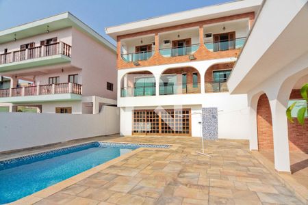 Casa à venda com 777m², 5 quartos e 6 vagasÁrea externa
