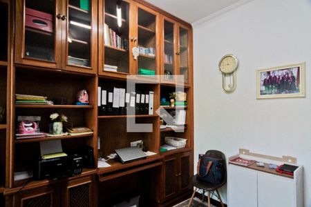 Casa à venda com 777m², 5 quartos e 6 vagasEscritório