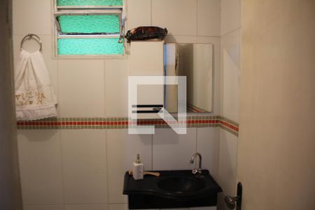 Casa à venda com 250m², 4 quartos e 1 vagaBanheiro