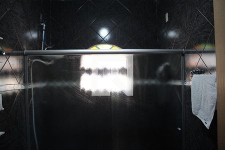 Casa à venda com 250m², 4 quartos e 1 vagaBanheiro 2