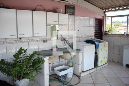 Casa à venda com 250m², 4 quartos e 1 vagaÁrea de Serviço