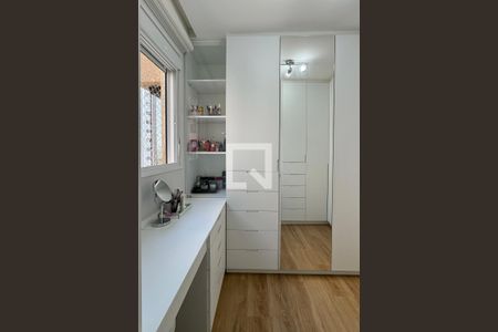 Apartamento à venda com 81m², 2 quartos e 2 vagasCloset da suíte 1