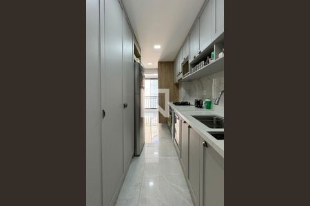 Apartamento à venda com 81m², 2 quartos e 2 vagasCozinha
