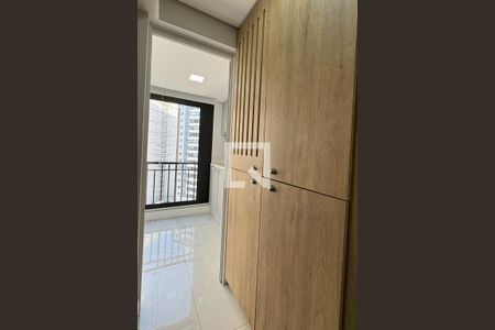 Apartamento à venda com 81m², 2 quartos e 2 vagasÁrea de Serviço