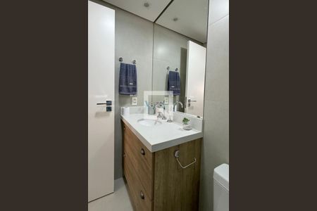 Apartamento à venda com 81m², 2 quartos e 2 vagasBanheiro da Suíte 2