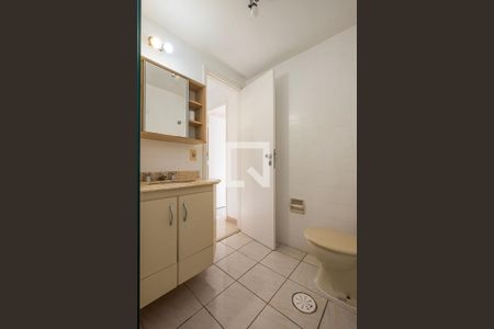 Banheiro de apartamento à venda com 1 quarto, 45m² em Jardim Paulista, São Paulo