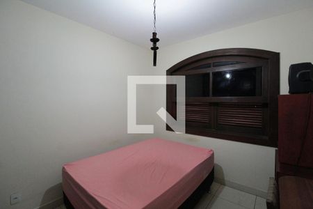 Casa à venda com 359m², 5 quartos e 5 vagasQuarto 3