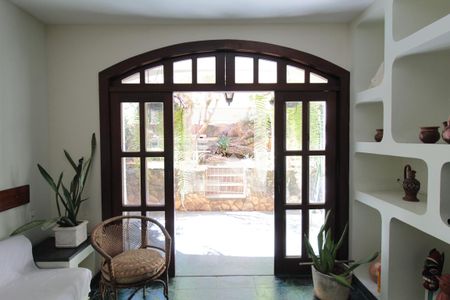 Casa à venda com 359m², 5 quartos e 5 vagasCopa