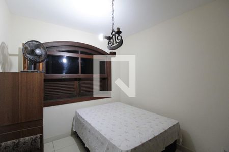 Casa à venda com 359m², 5 quartos e 5 vagasQuarto 1