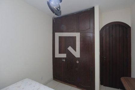 Casa à venda com 359m², 5 quartos e 5 vagasQuarto 1