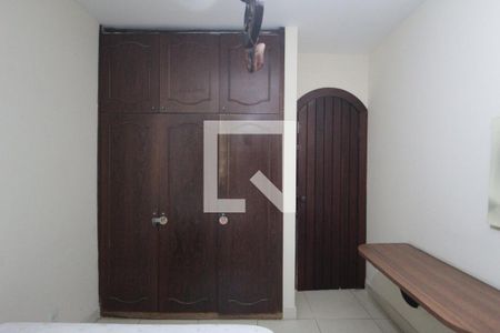 Casa à venda com 359m², 5 quartos e 5 vagasQuarto 1