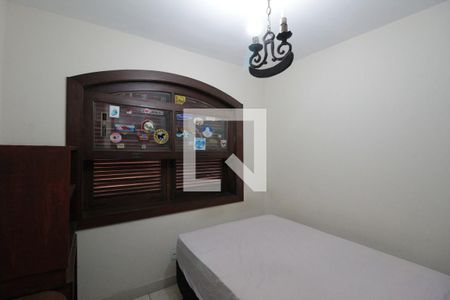 Casa à venda com 359m², 5 quartos e 5 vagasQuarto 2