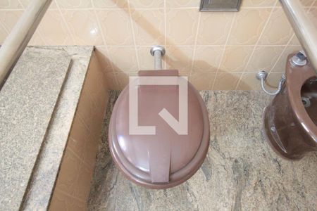 Casa à venda com 359m², 5 quartos e 5 vagasBanheiro da Suite