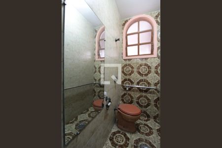 Casa à venda com 359m², 5 quartos e 5 vagasLavabo