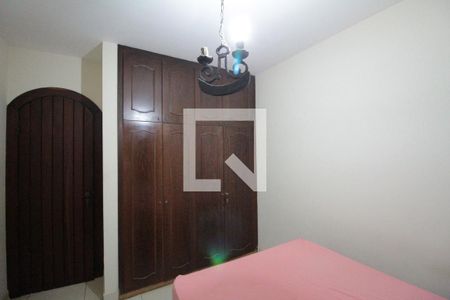 Casa à venda com 359m², 5 quartos e 5 vagasQuarto 3