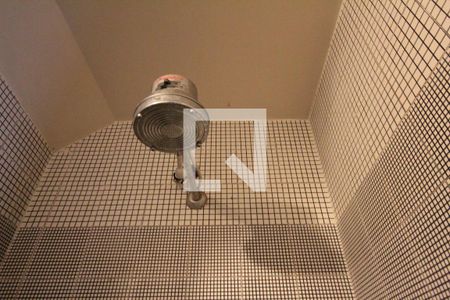 Casa à venda com 359m², 5 quartos e 5 vagasBanheiro de Serviço