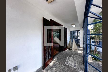 Casa à venda com 350m², 3 quartos e 3 vagasTerraço