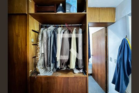 Casa à venda com 350m², 3 quartos e 3 vagasCloset Suíte