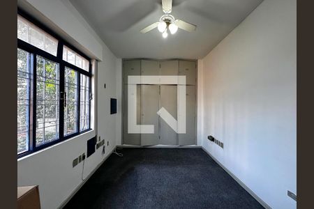 Casa à venda com 350m², 3 quartos e 3 vagasQuarto 3