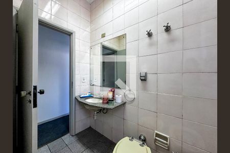 Casa à venda com 350m², 3 quartos e 3 vagasBanheiro Social 1