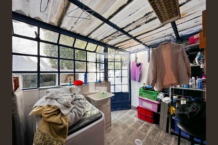 Casa à venda com 350m², 3 quartos e 3 vagasÁrea de Serviço