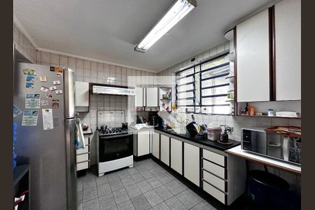 Casa à venda com 350m², 3 quartos e 3 vagasCozinha