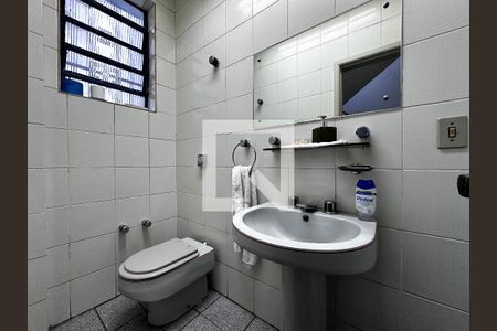 Casa à venda com 350m², 3 quartos e 3 vagasLavabo