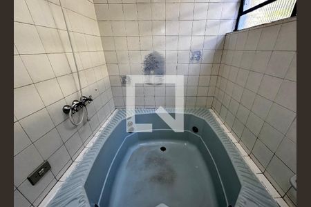 Casa à venda com 350m², 3 quartos e 3 vagasBanheiro Suíte