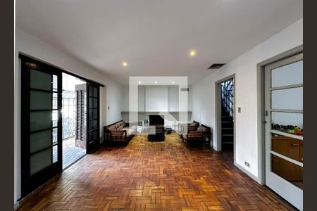 Sala de casa para alugar com 3 quartos, 350m² em Santo Amaro, São Paulo