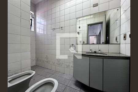 Casa à venda com 350m², 3 quartos e 3 vagasBanheiro Social 2